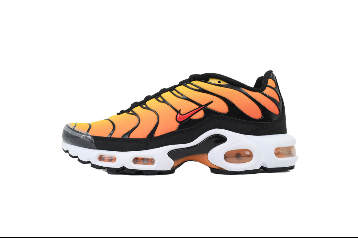 SCARPE NI*E T*