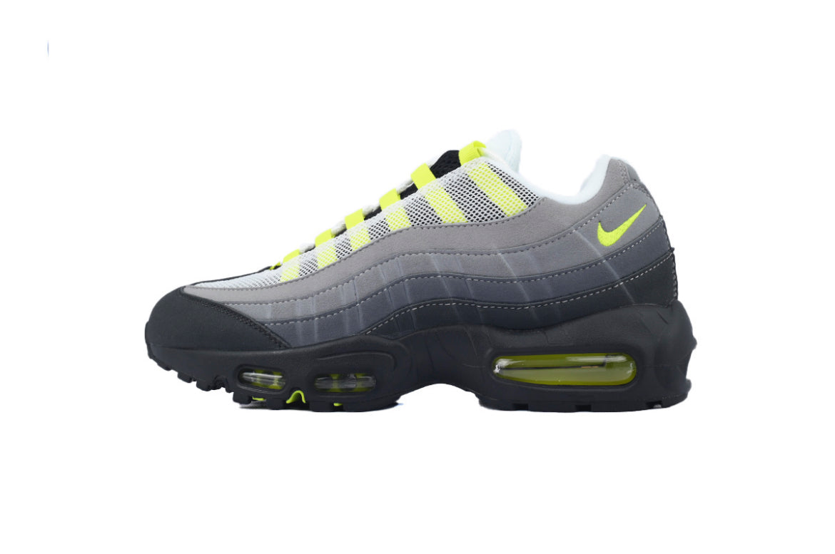 SCARPE NI*E 95