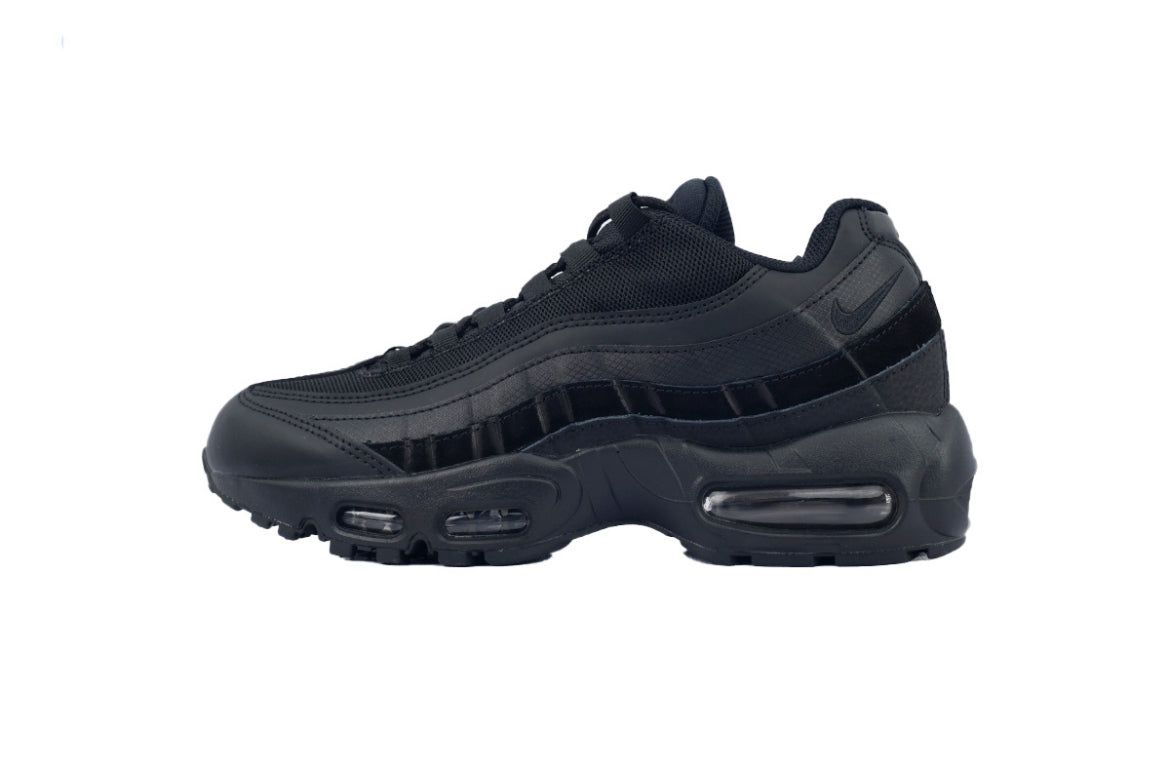 SCARPE NI*E 95