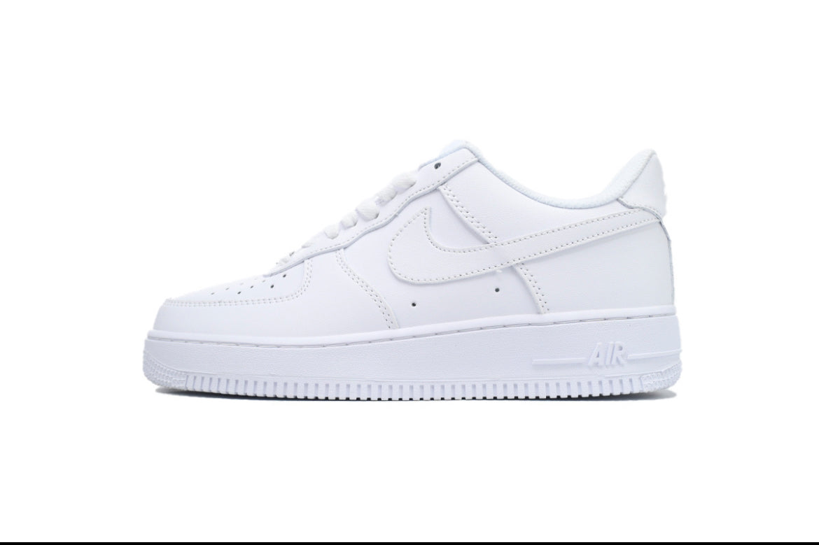 SCARPE NI*E AF*